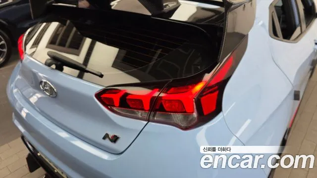 Hyundai Veloster 2019 — фото 9