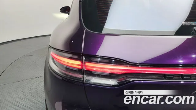 Porsche Macan 2020 — фото 9
