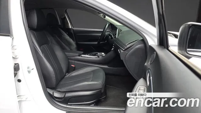Hyundai Sonata 2020 — фото 17