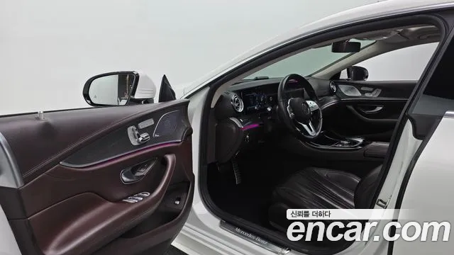 Mercedes-Benz CLS-Class 2019 — фото 10