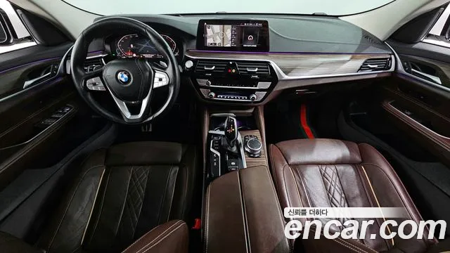 BMW Gran Turismo 2020 — фото 10