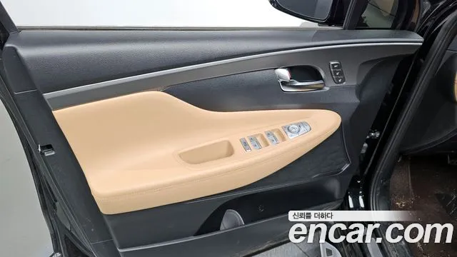 Hyundai Santafe 2023 — фото 14