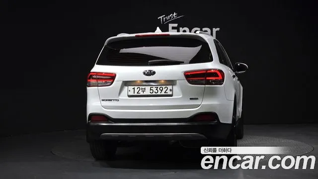 Kia Sorento 2015 — фото 4