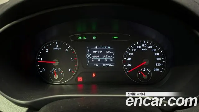 Kia Sorento 2015 — фото 8