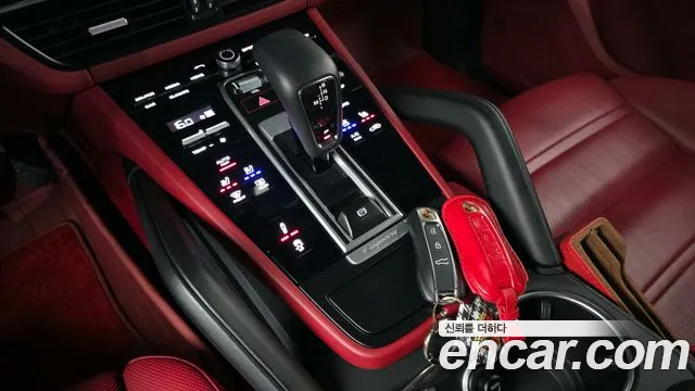 Porsche Cayenne 2023 — фото 12