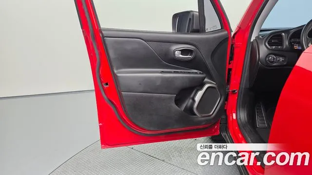 Jeep Renegade 2020 — фото 14