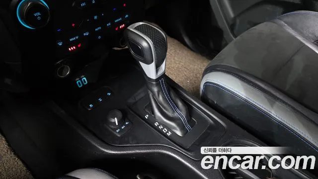 Ford Ranger 2021 — фото 12