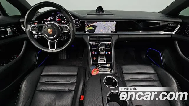 Porsche Panamera 2018 — фото 9