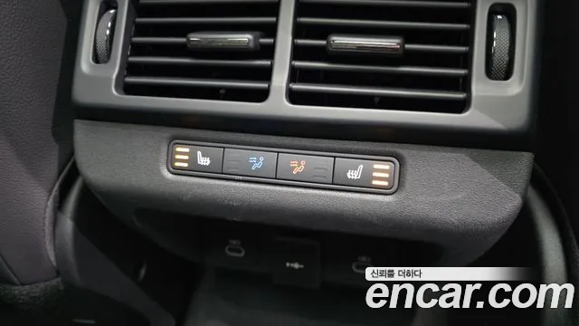 Land Rover Range Rover Evoque 2025 — фото 17