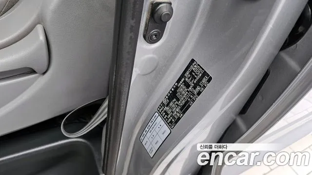 Hyundai Starex 2019 — фото 16