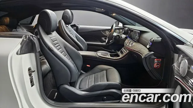 Mercedes-Benz E-Class 2021 — фото 17