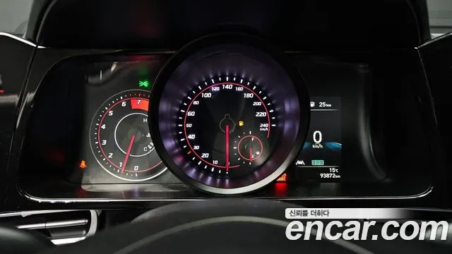 Hyundai AVANTE 2021 — фото 11