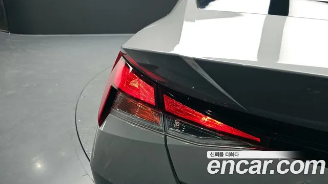 Hyundai AVANTE 2021 — фото 9
