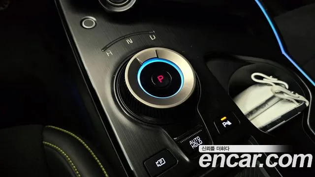 Kia EV6 2025 — фото 12