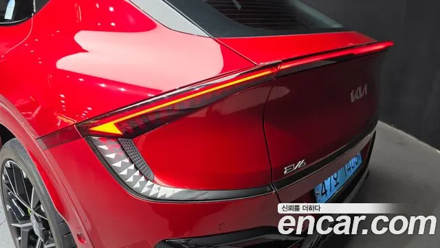 Kia EV6 2025 — фото 9
