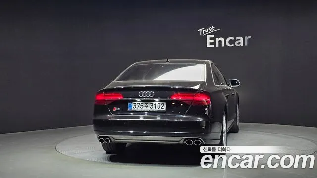 Audi A8 2015 — фото 4