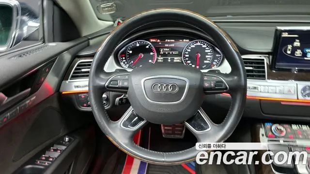 Audi A8 2015 — фото 14