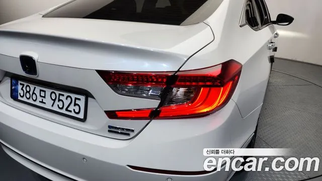Honda Accord 2021 — фото 9
