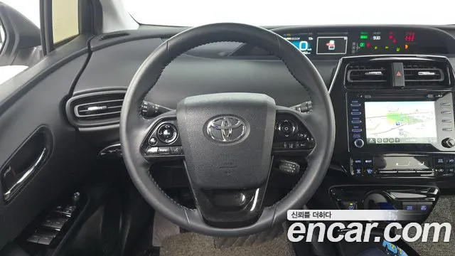 Toyota Prius 2020 — фото 13