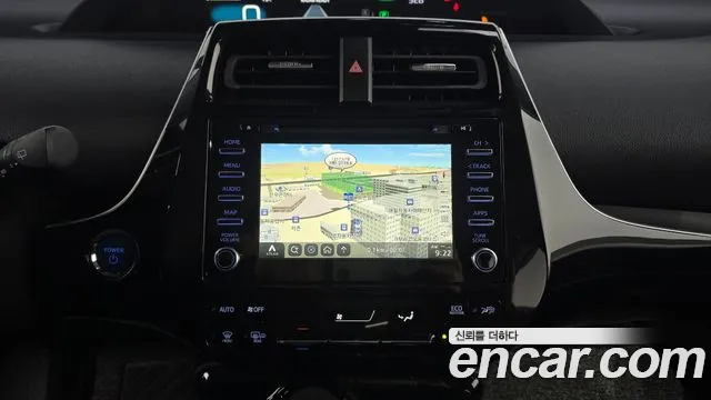Toyota Prius 2020 — фото 14