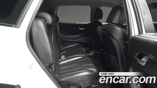 Hyundai Santafe 2021 — фото 12
