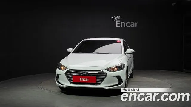 Hyundai AVANTE 2017 — фото 3