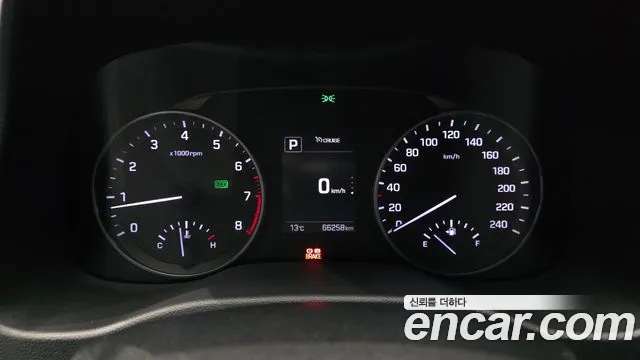 Hyundai AVANTE 2017 — фото 11