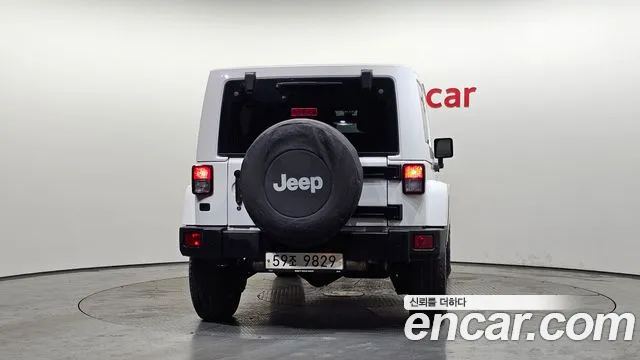 Jeep Wrangler 2017 — фото 4