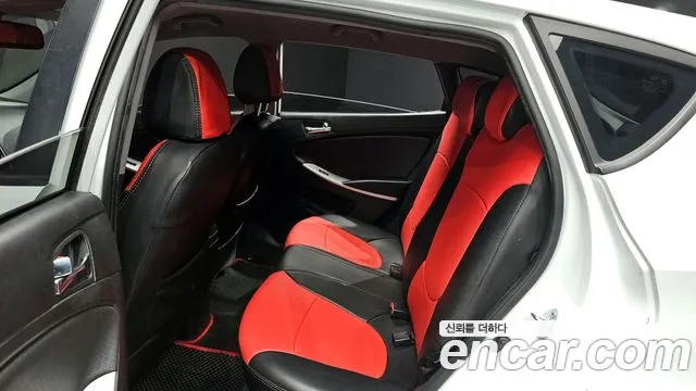 Hyundai Accent 2014 — фото 18