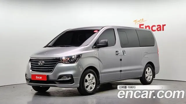 Hyundai Starex 2021 — фото 1
