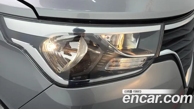 Hyundai Starex 2021 — фото 8