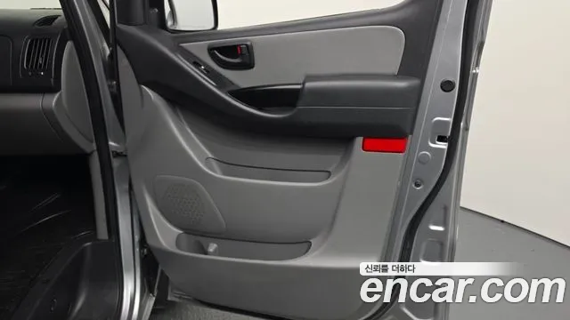 Hyundai Starex 2021 — фото 15
