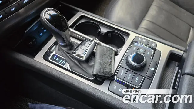 Hyundai Genesis 2016 — фото 12