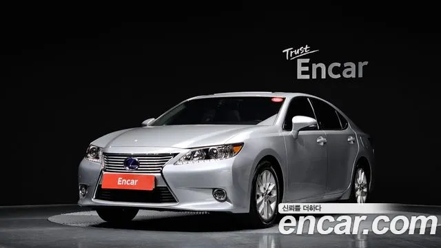 Lexus ES 2014 — фото 1