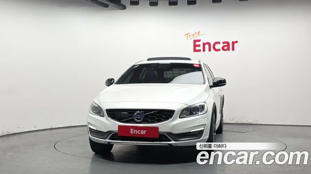 Volvo V60 2016 — фото 3