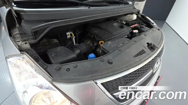 Hyundai Starex 2015 — фото 6
