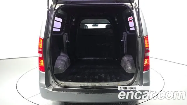 Hyundai Starex 2015 — фото 20