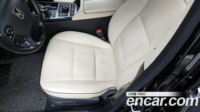 Hyundai Equus 2013 — фото 16