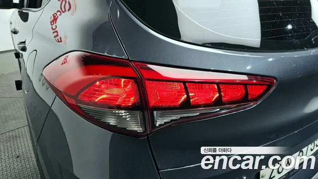 Hyundai Tucson 2018 — фото 9