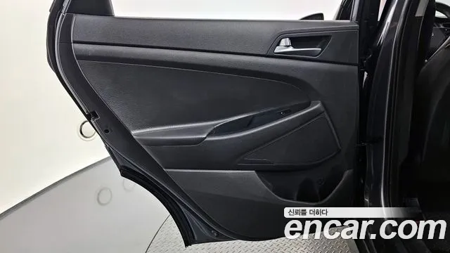 Hyundai Tucson 2018 — фото 15