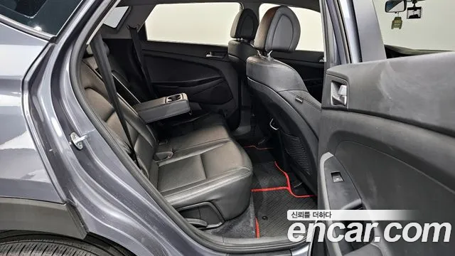 Hyundai Tucson 2018 — фото 16