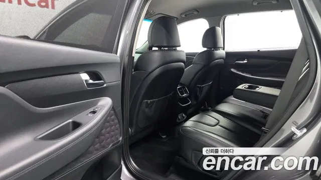Hyundai Santafe 2019 — фото 11