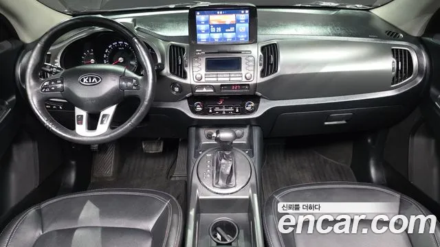 Kia Sportage 2012 — фото 10