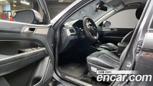 KG_Mobility_Ssangyong Rexton 2018 — фото 10