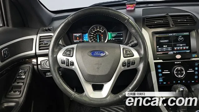 Ford Explorer 2014 — фото 12