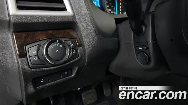 Ford Explorer 2014 — фото 17