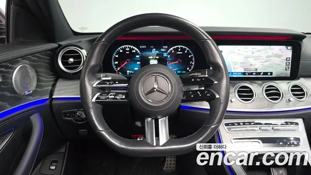 Mercedes-Benz E-Class 2021 — фото 19