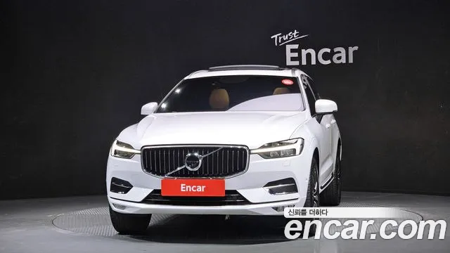 Volvo XC60 2021 — фото 3