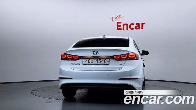 Hyundai AVANTE 2018 — фото 3