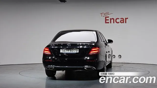 Mercedes-Benz E-Class 2018 — фото 3